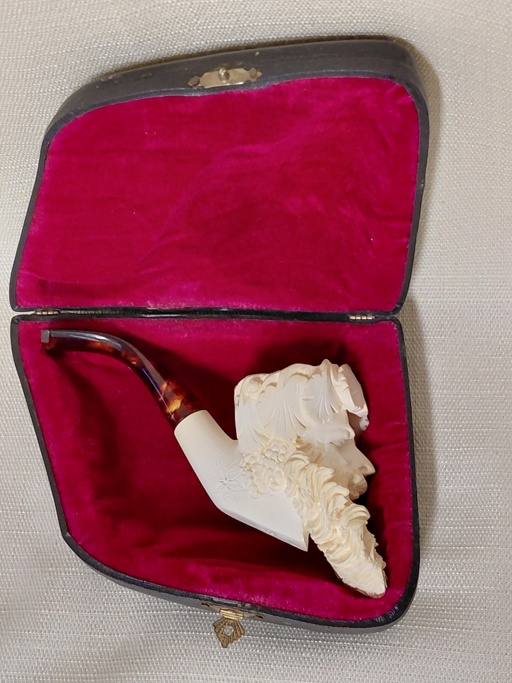 Meerschaum *Bacchus Handcarved Pipe with Tortoiseshell Stem w/Case Made N Turkey